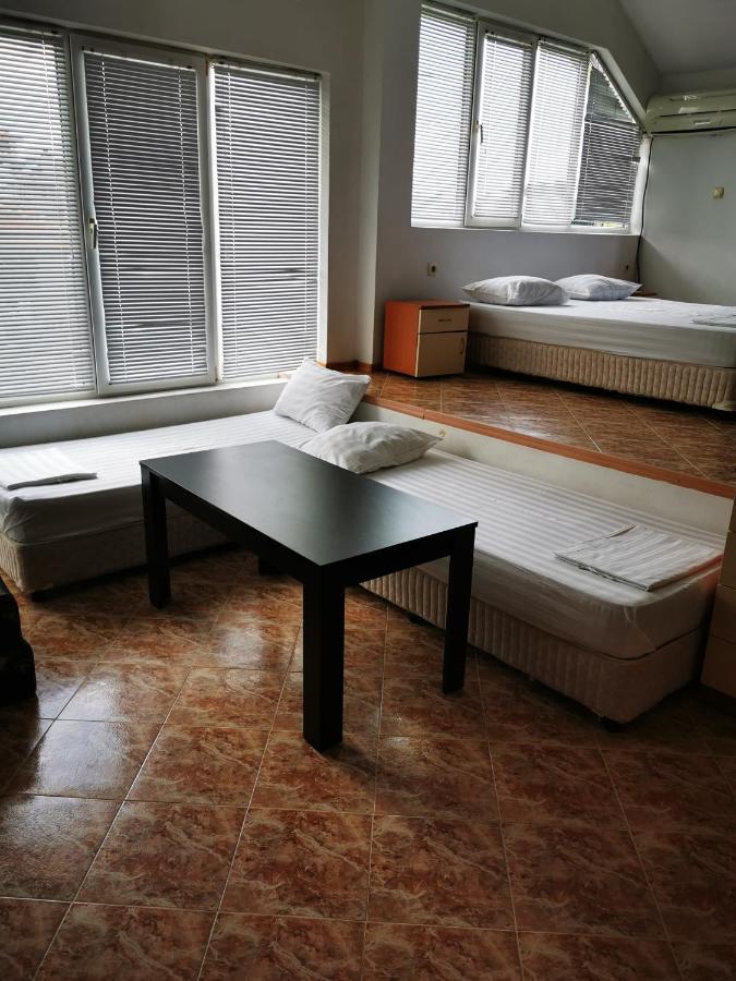 Jelezchevi Guest Rooms بريمورسكو المظهر الخارجي الصورة