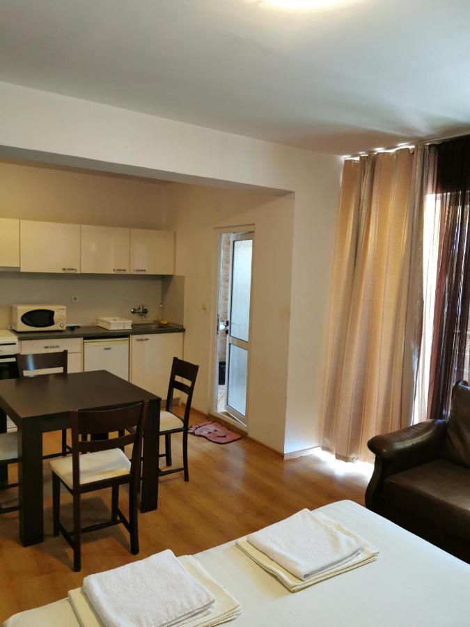 Jelezchevi Guest Rooms بريمورسكو المظهر الخارجي الصورة
