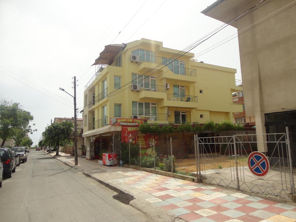 Jelezchevi Guest Rooms بريمورسكو الغرفة الصورة
