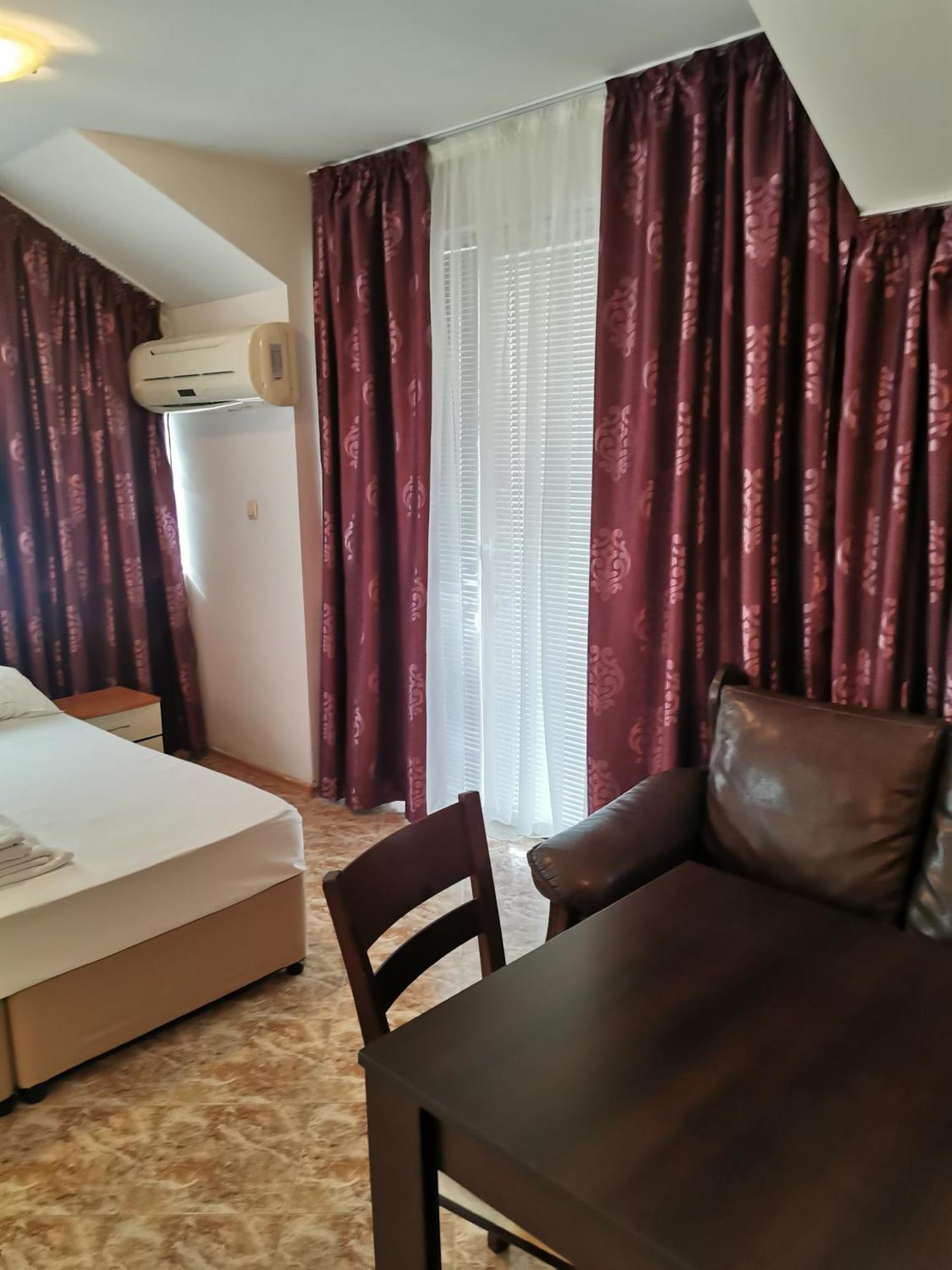 Jelezchevi Guest Rooms بريمورسكو المظهر الخارجي الصورة