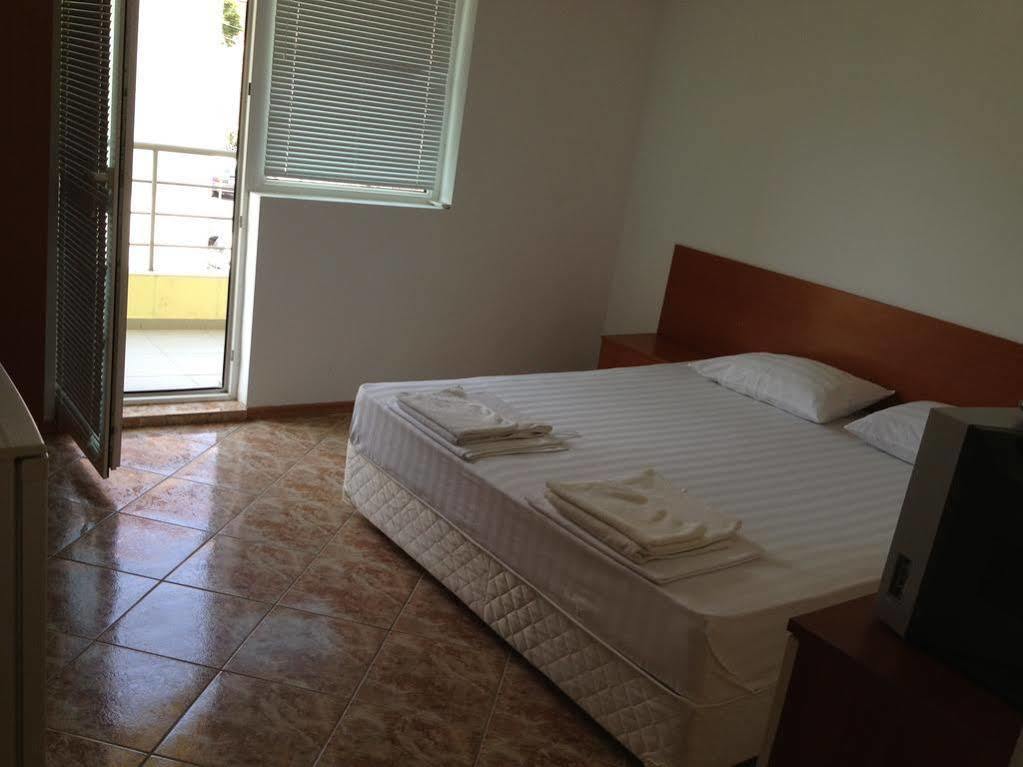 Jelezchevi Guest Rooms بريمورسكو المظهر الخارجي الصورة